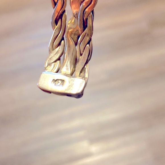 Beautiful 925 Sterling Silver Cuff Bracelet - Picture 6 of 7